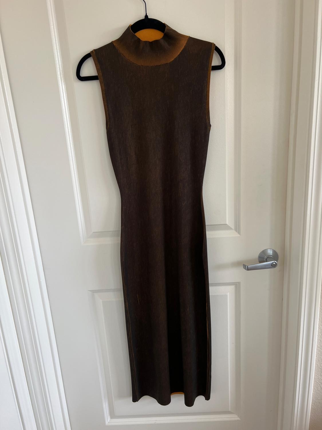 VESTIDO PERKINS PUNTO EFECTO DESGASTADO
