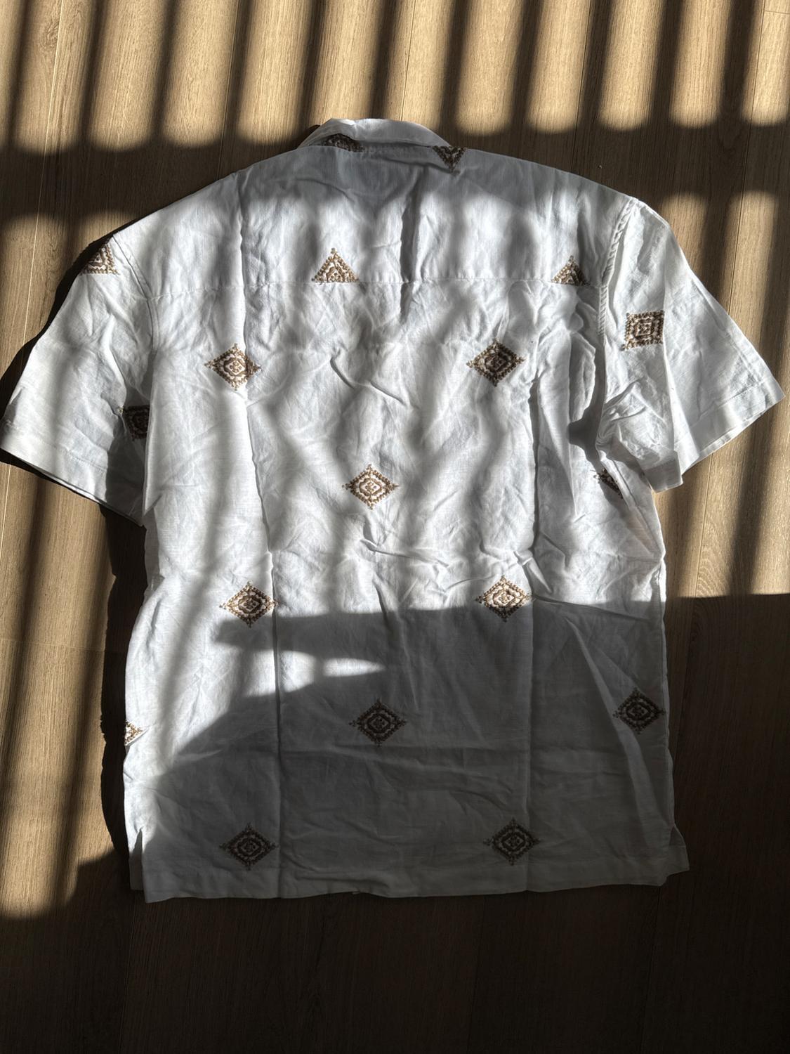 CAMISA BORDADOS CONTRASTE - Image 2