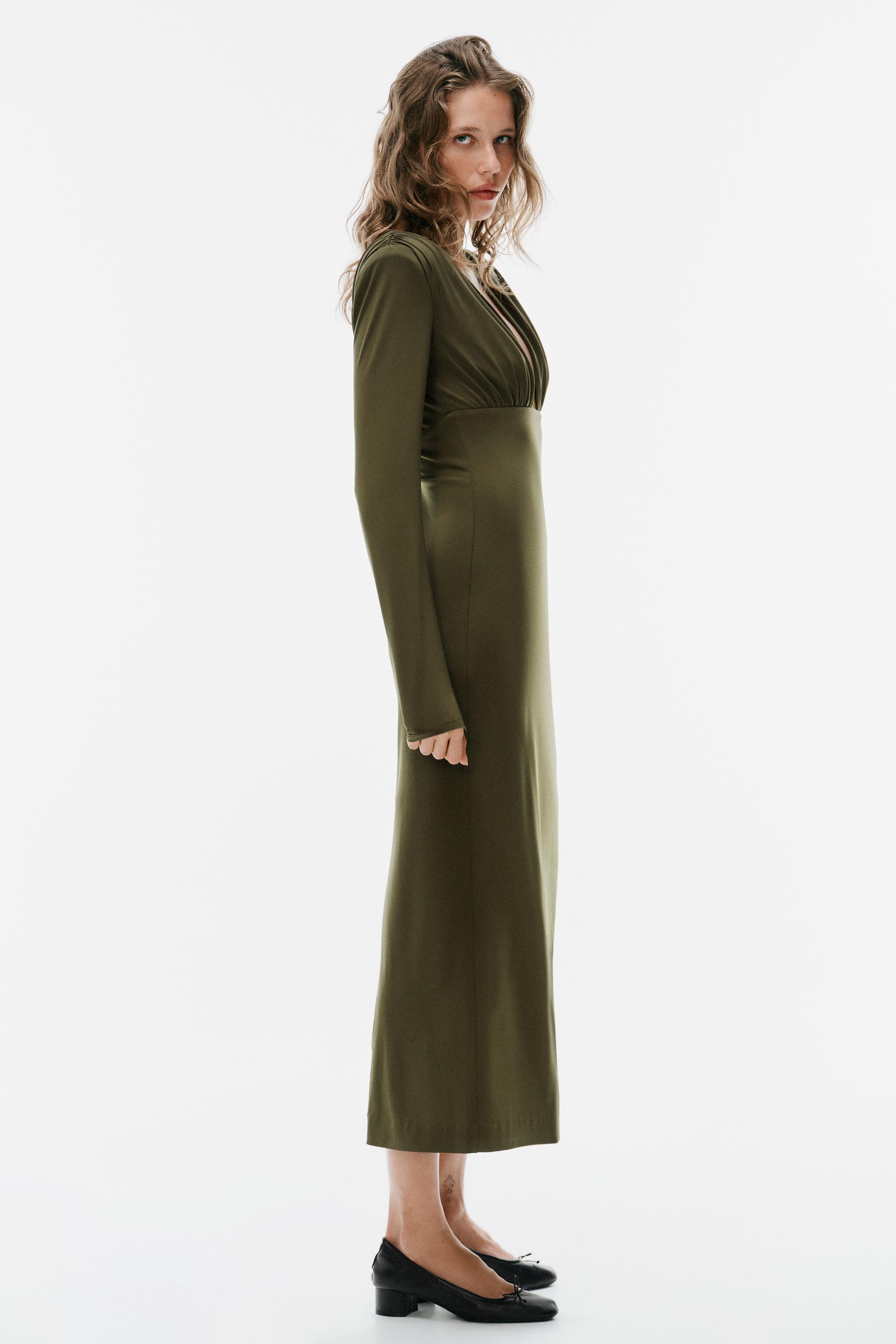 SHOULDER PAD MIDI DRESS