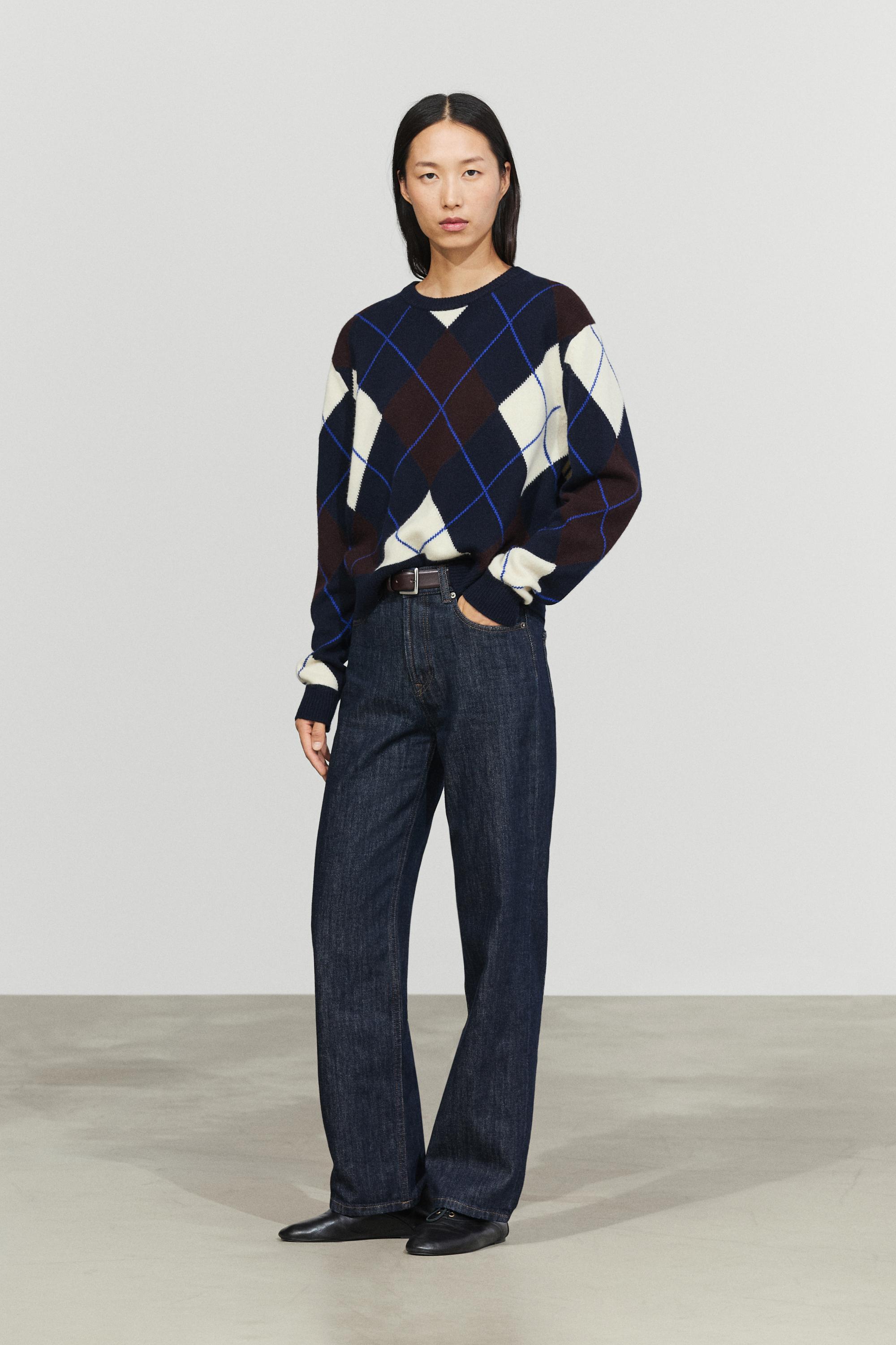 100% wool knit Argyle sweater