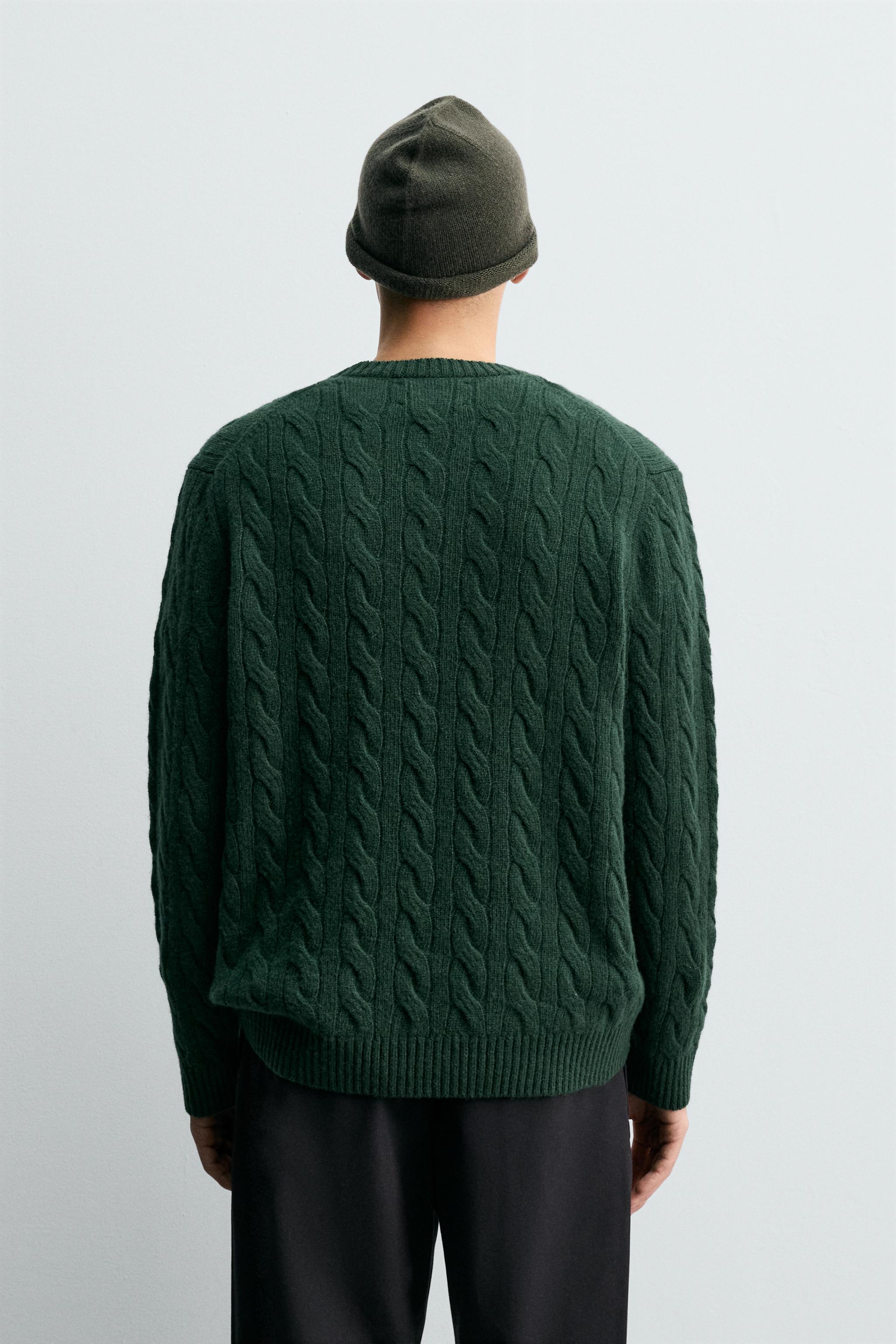 100% WOOL CABLE-KNIT JUMPER