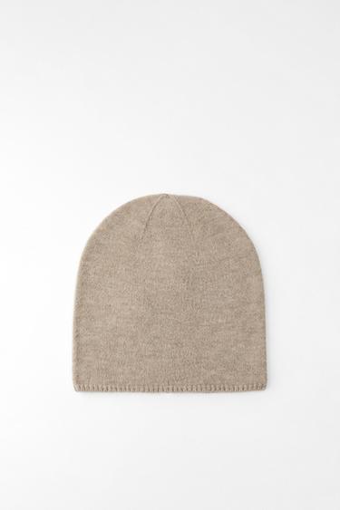 FINE KNIT BEANIE - camel by Zara