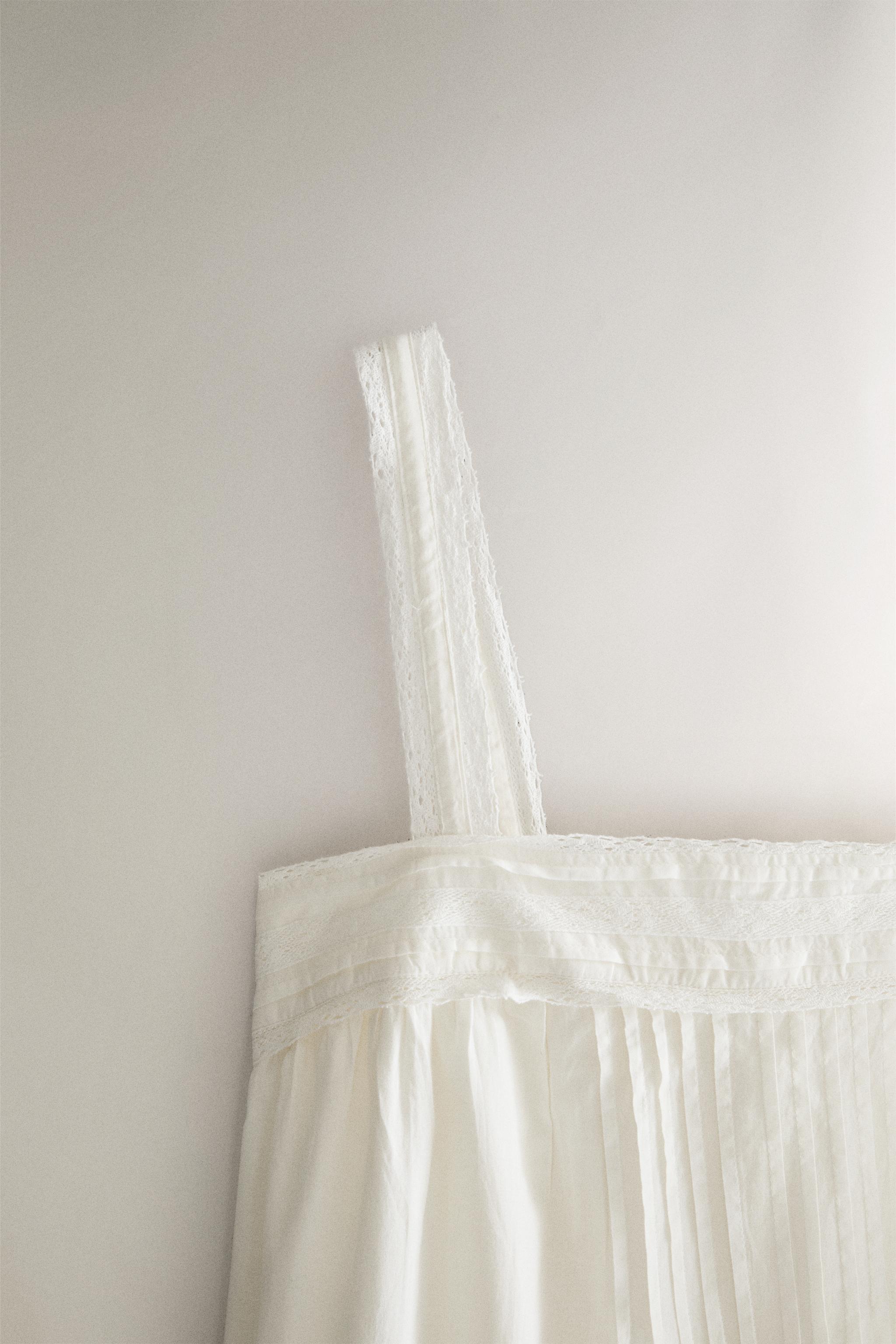 LACE AND PINTUCK NIGHTGOWN — Ivory