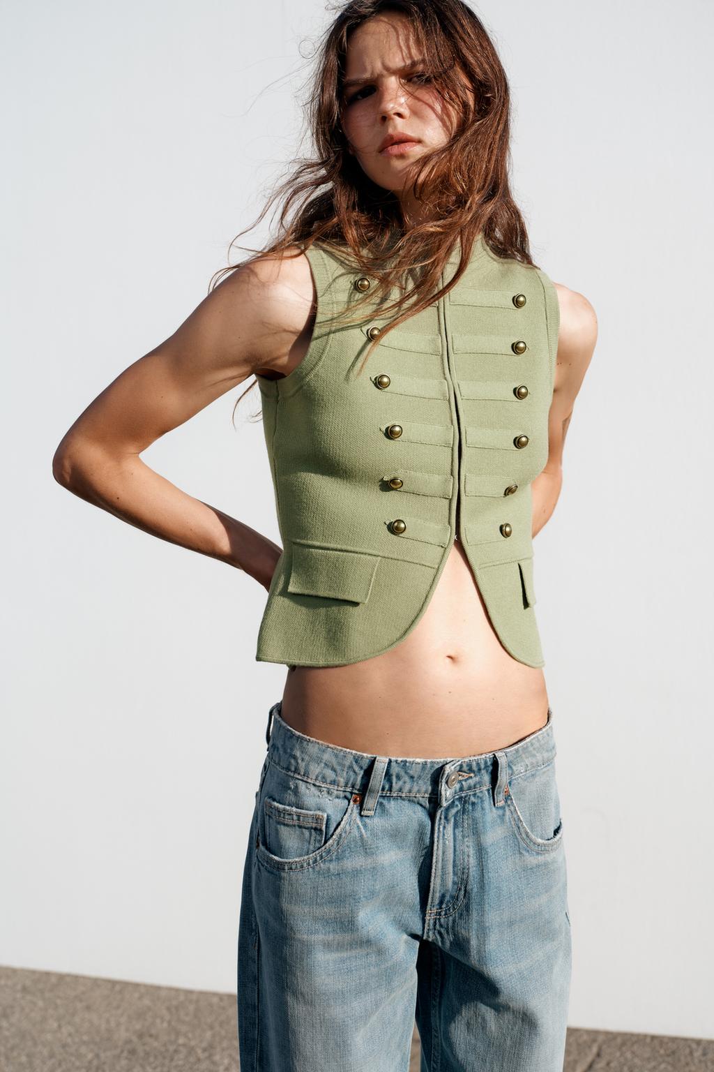 FIREMAN CLASP KNIT VEST
