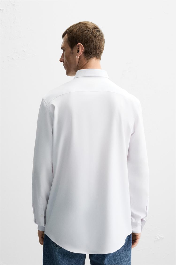 Camisa de corte entallado 3