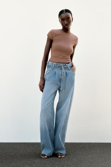 Zaras SLIMMAD T-SHIRT MED KORT ÄRM - Brun - Bild 0