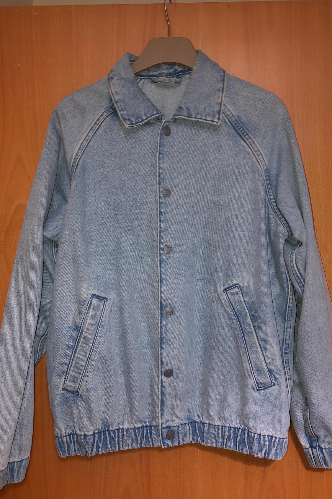 DENIM JACKET