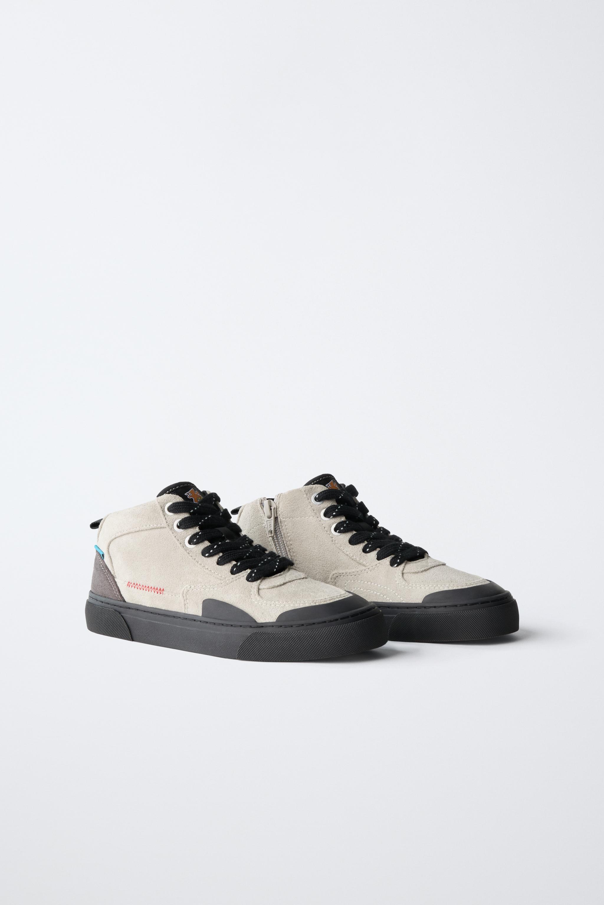 HIGH TOP SNEAKERS