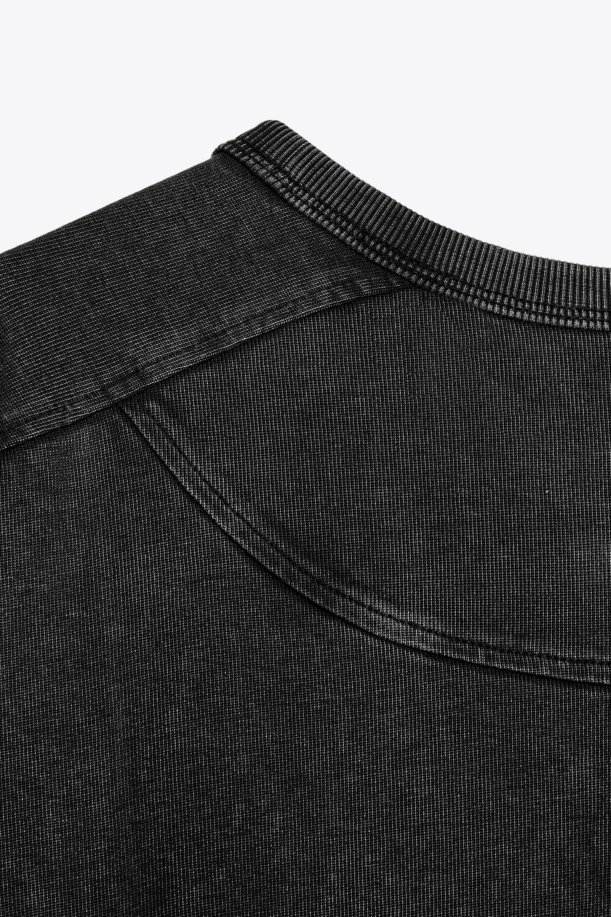 CAMISETA HEAVY COTTON EFECTO LAVADO - Negro | ZARA Estados