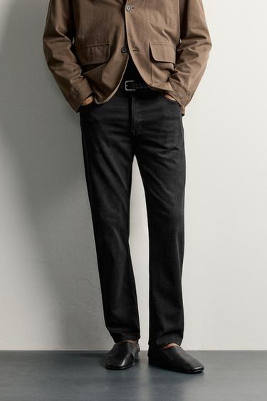 جينز بقصة Regular Fit - أسود الخاص بـ Zara