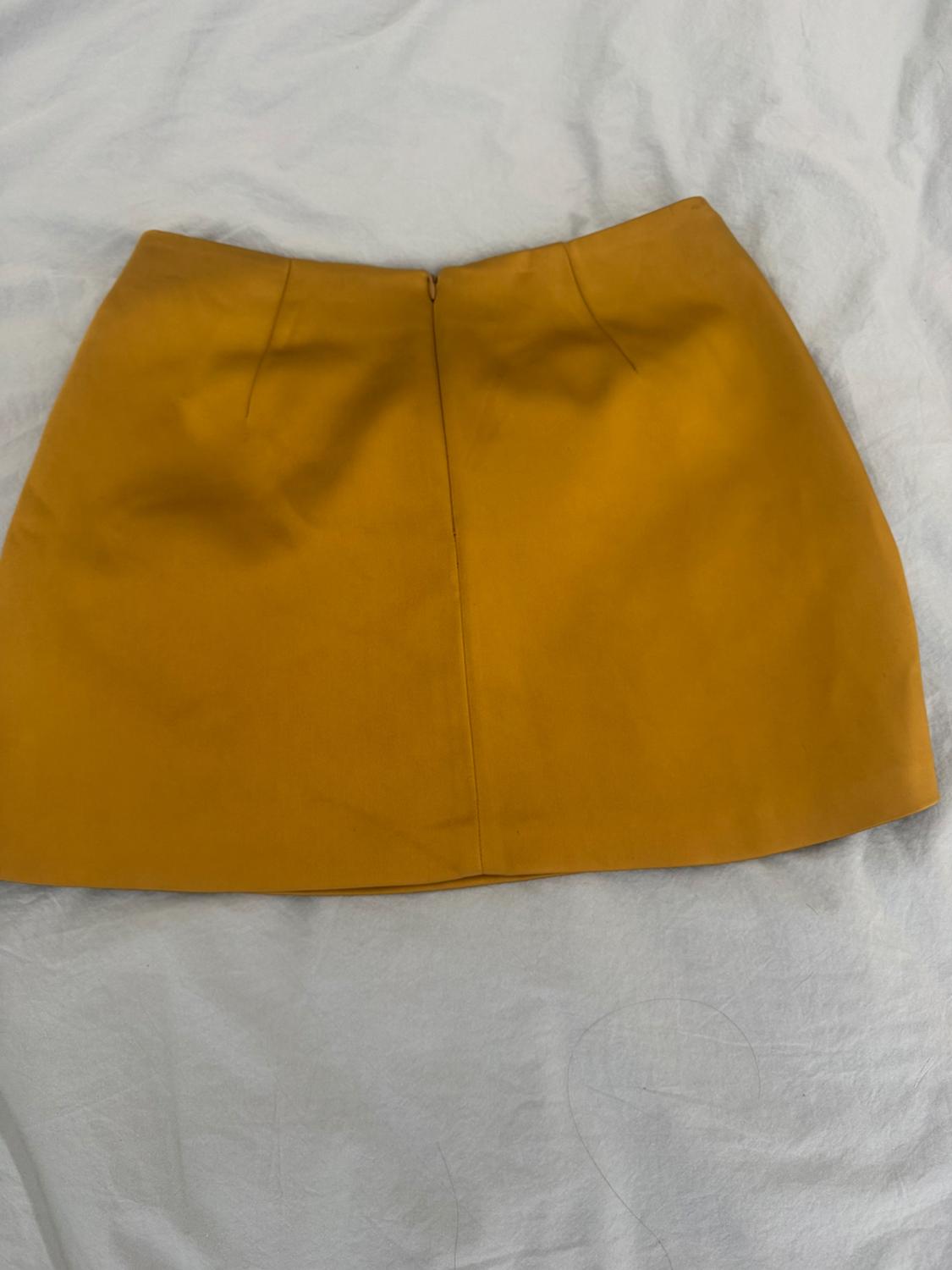 SKIRT - Image 2