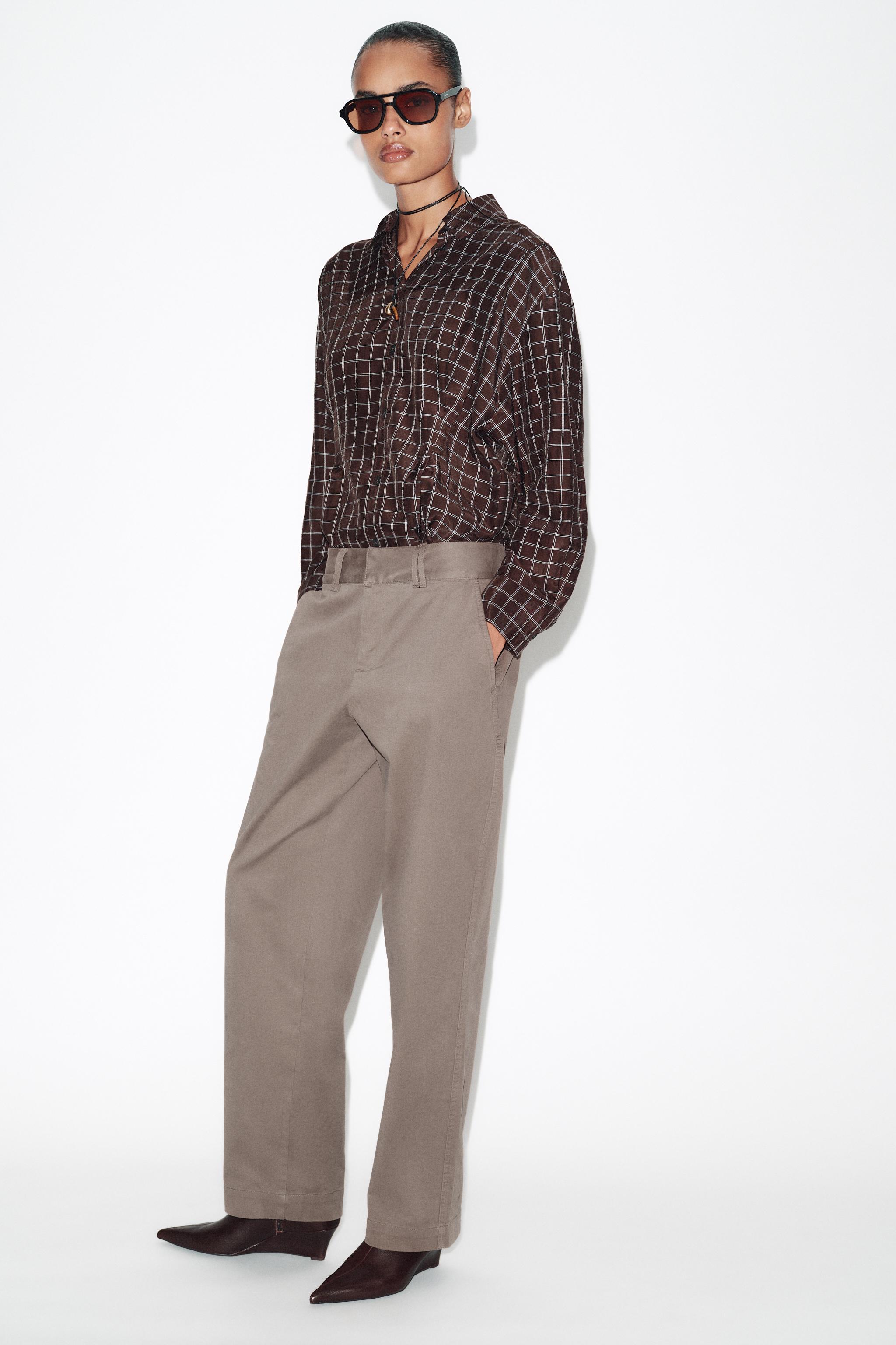 MID-RISE STRAIGHT LEG PANTS