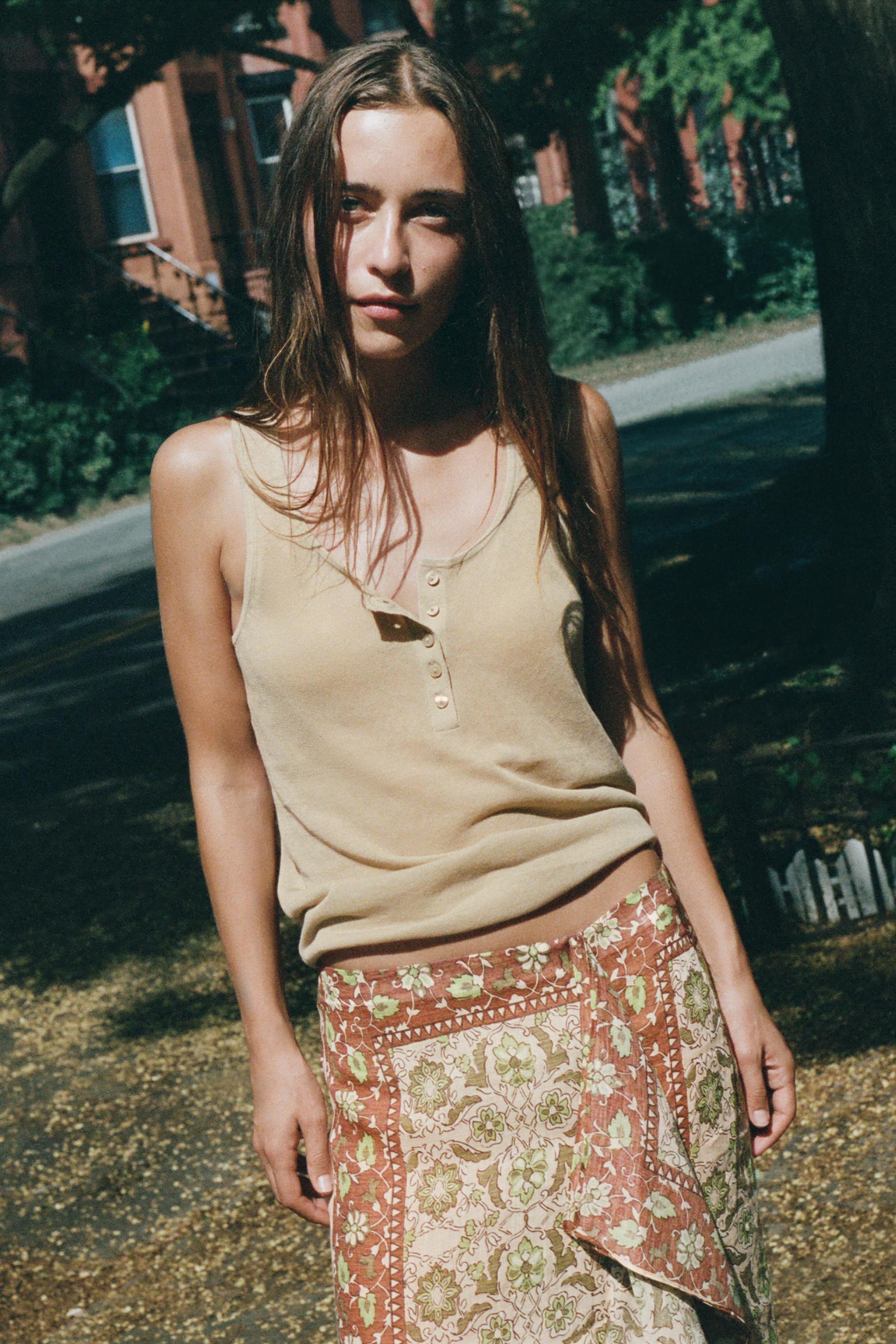 KNIT HENLEY TOP