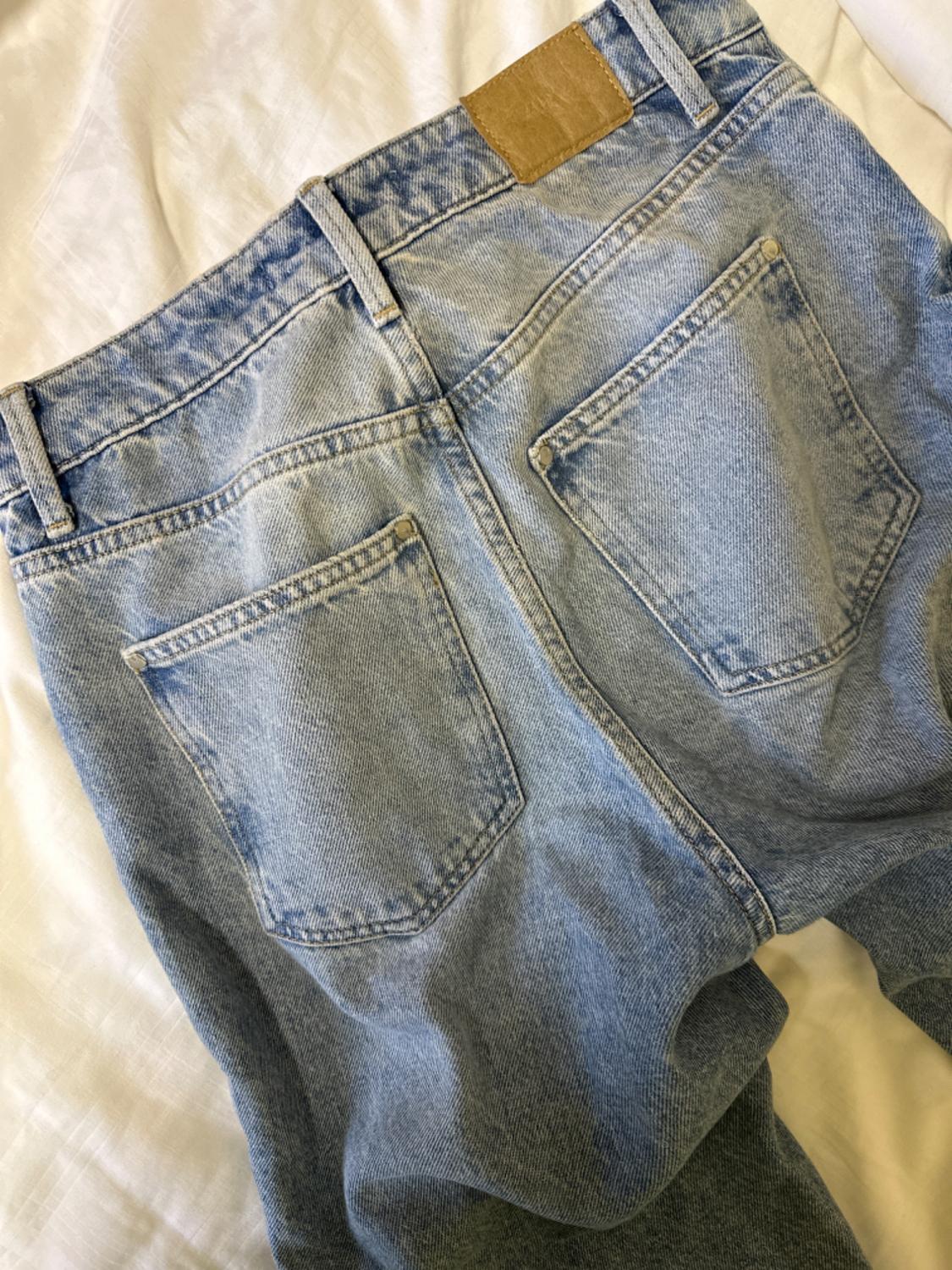 JEANS - Image 4