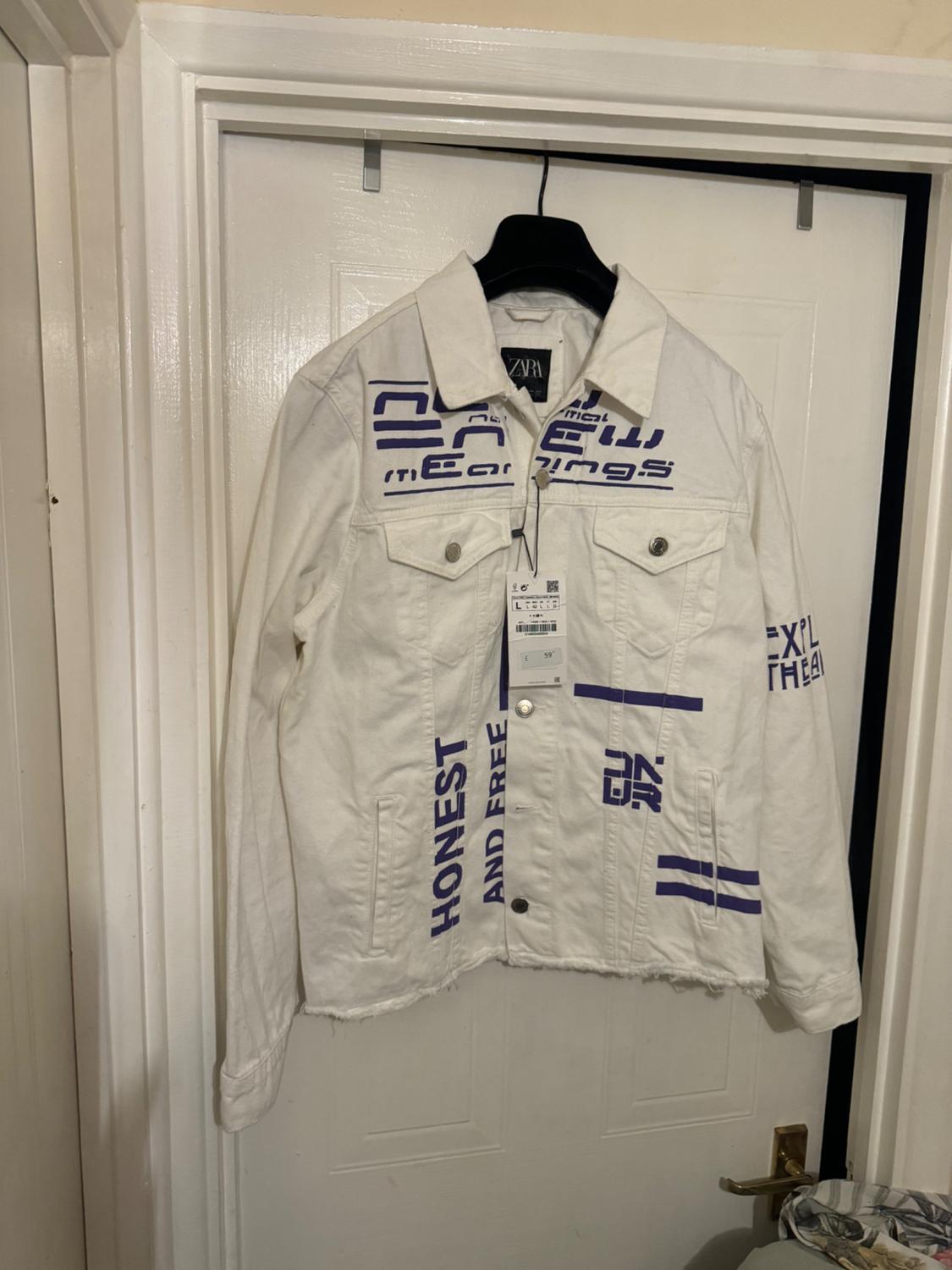 PRINTED DENIM JACKET - Image 4