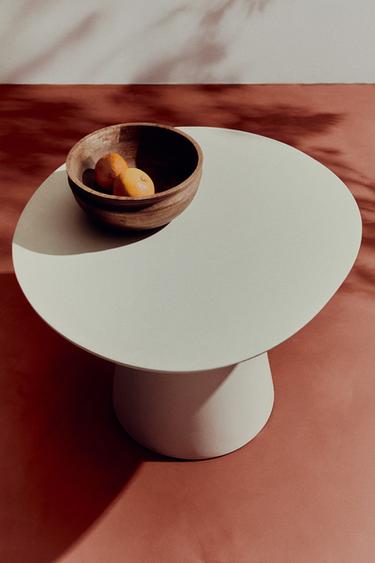 COFFEE TABLE WITH A CONICAL BASE - Oyster-white by Zara