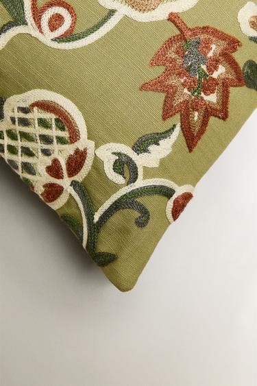 HOUSSE DE COUSSIN BRODERIE - Vert chiné de Zara - Image 1