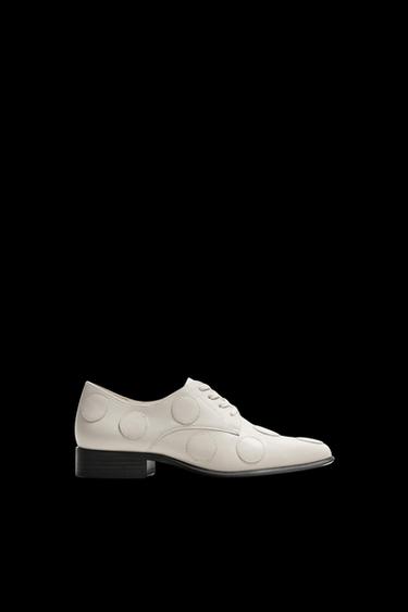 ZAPATO PLANO TOPOS PIEL HARRY LAMBERT FOR ZARA x DISNEY - blanco de Zara - Imagen 0