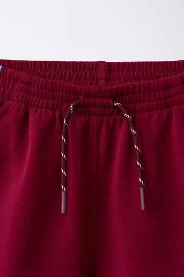 SHORT SPORT CONTRASTE - Bordeaux de Zara - Image 2