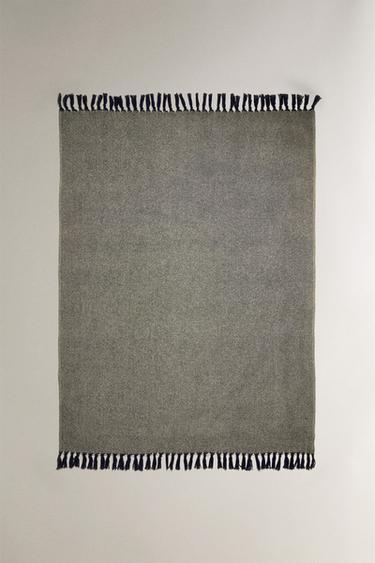 Zara FRINGED BLANKET - Navy blue