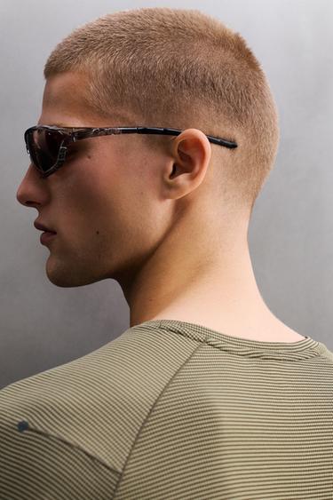 T-SHIRT TECHNIQUE GRAVEL MANCHES LONGUES - Vert moyen de Zara - Image 5