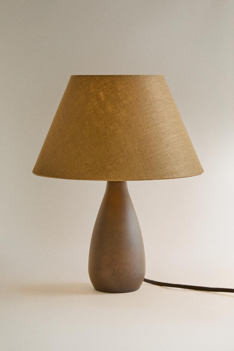 IRON BASE TABLE LAMP — Brown