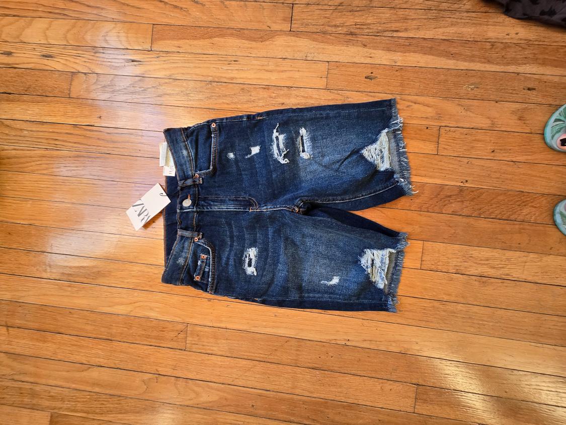 RELAXED FIT RIPPED DENIM SHORTS - Image 2