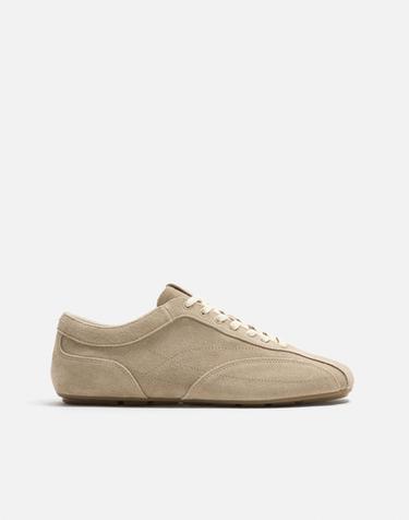ZAPATILLA PIEL SUELA ULTRAFINA - Beige de Zara