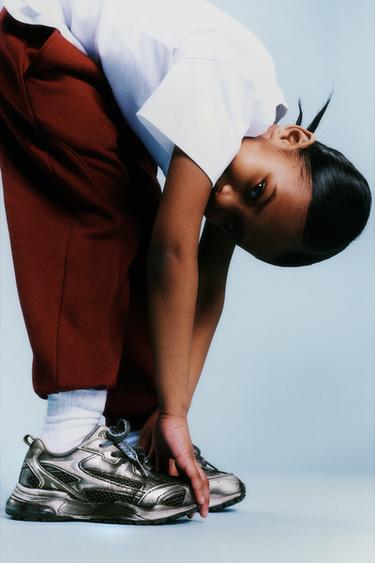 LOGO TRAINERS - Silver by Zara