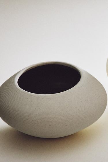 OVAL CERAMIC VASE - Ecru by Zara - Image 5