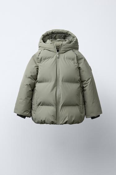 جاكيت منجد بغطاء رأس WATER REPELLENT - كاكي الخاص بـ Zara