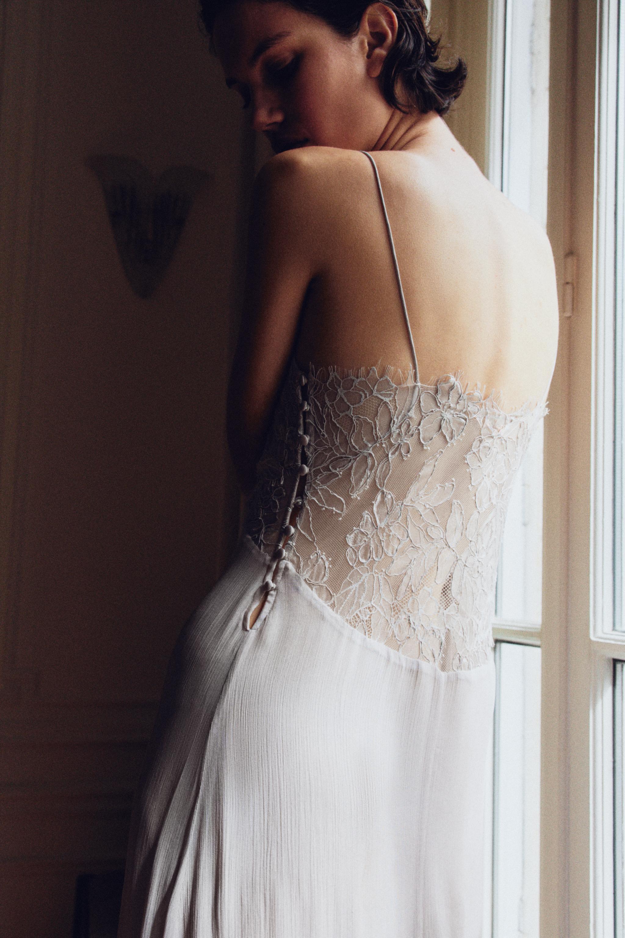 ROBE LONGUE 100% VISCOSE DENTELLE
