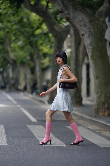 Zara 絨面細高跟涼鞋 - 棕色