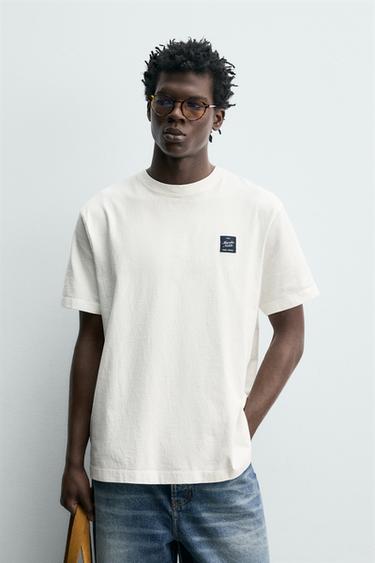 MAJICA S KONTRASTNIM POTISKOM - Svetlo bež od Zare