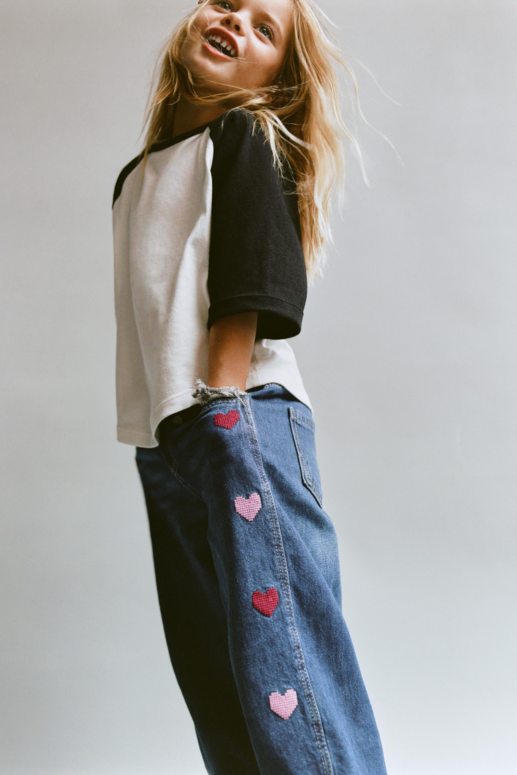 Детские джинсы Zara HEART EMBROIDERY BARREL JEANS — фото 6