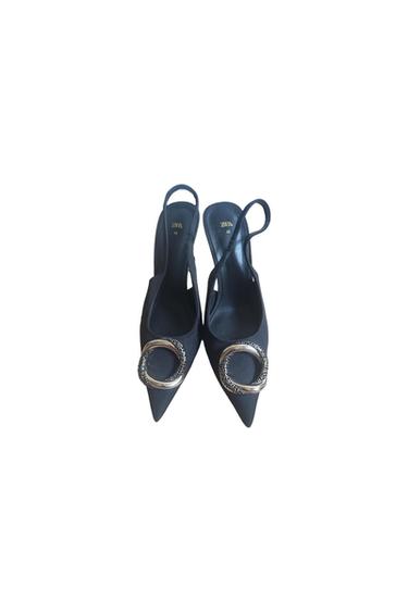 BLACK SLING BACKS