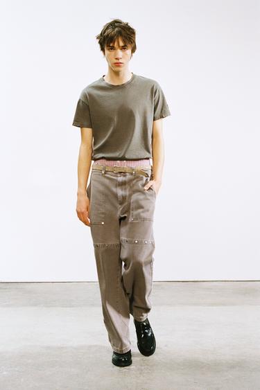 بنطلون RELAXED FIT TACHAS LIMITED EDITION - رملي /فيجوريه الخاص بـ Zara