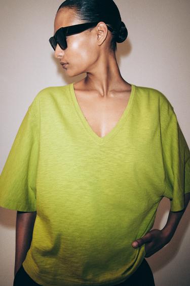 V-NECK T-SHIRT - Pistachio by Zara