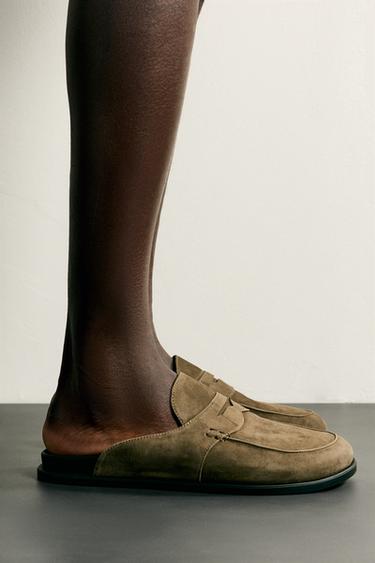 Mocasines tipo clog de cuero