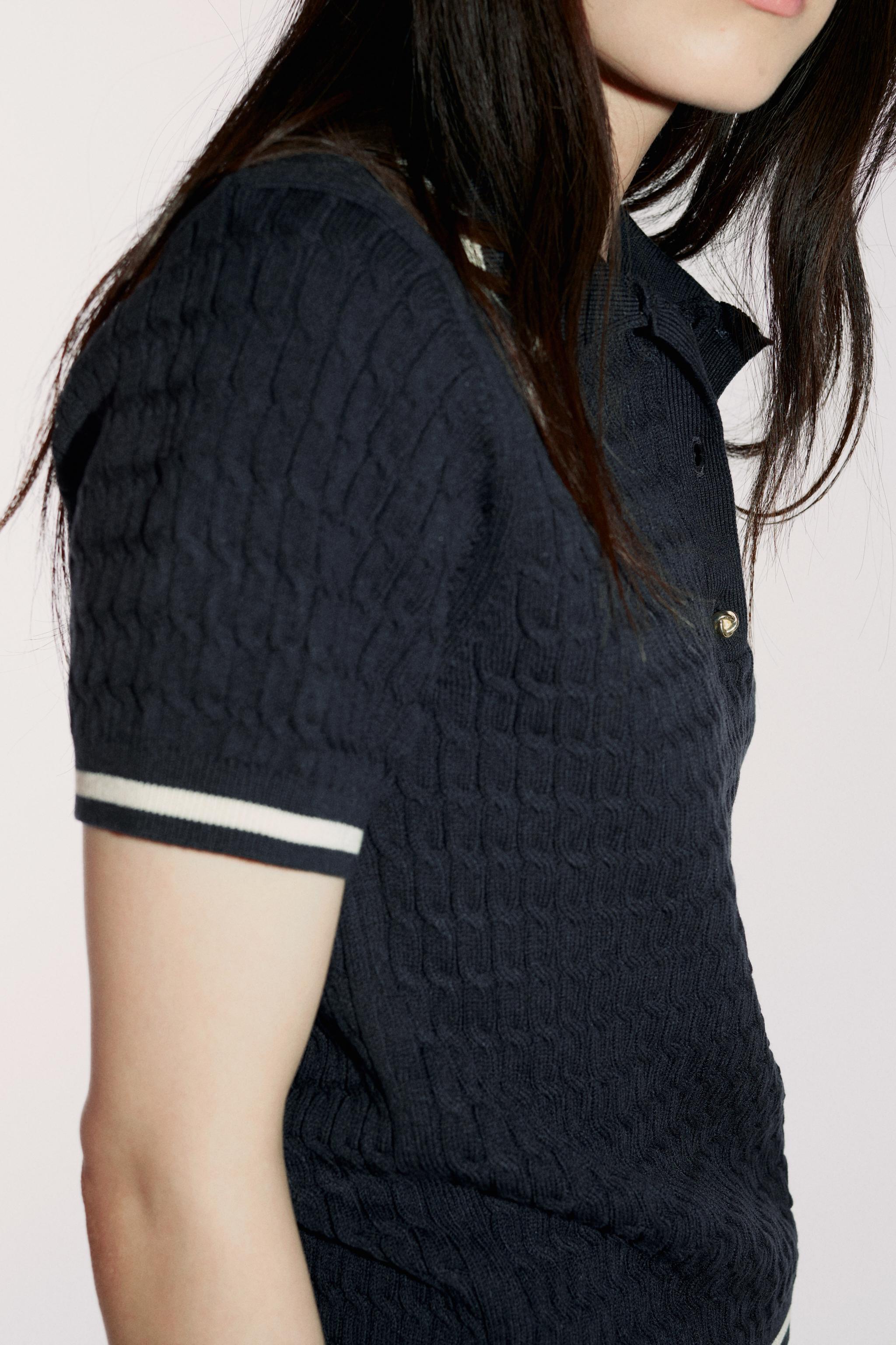 ケーブルニットポロセーター - ネイビーブルー/エクリュs | ZARA