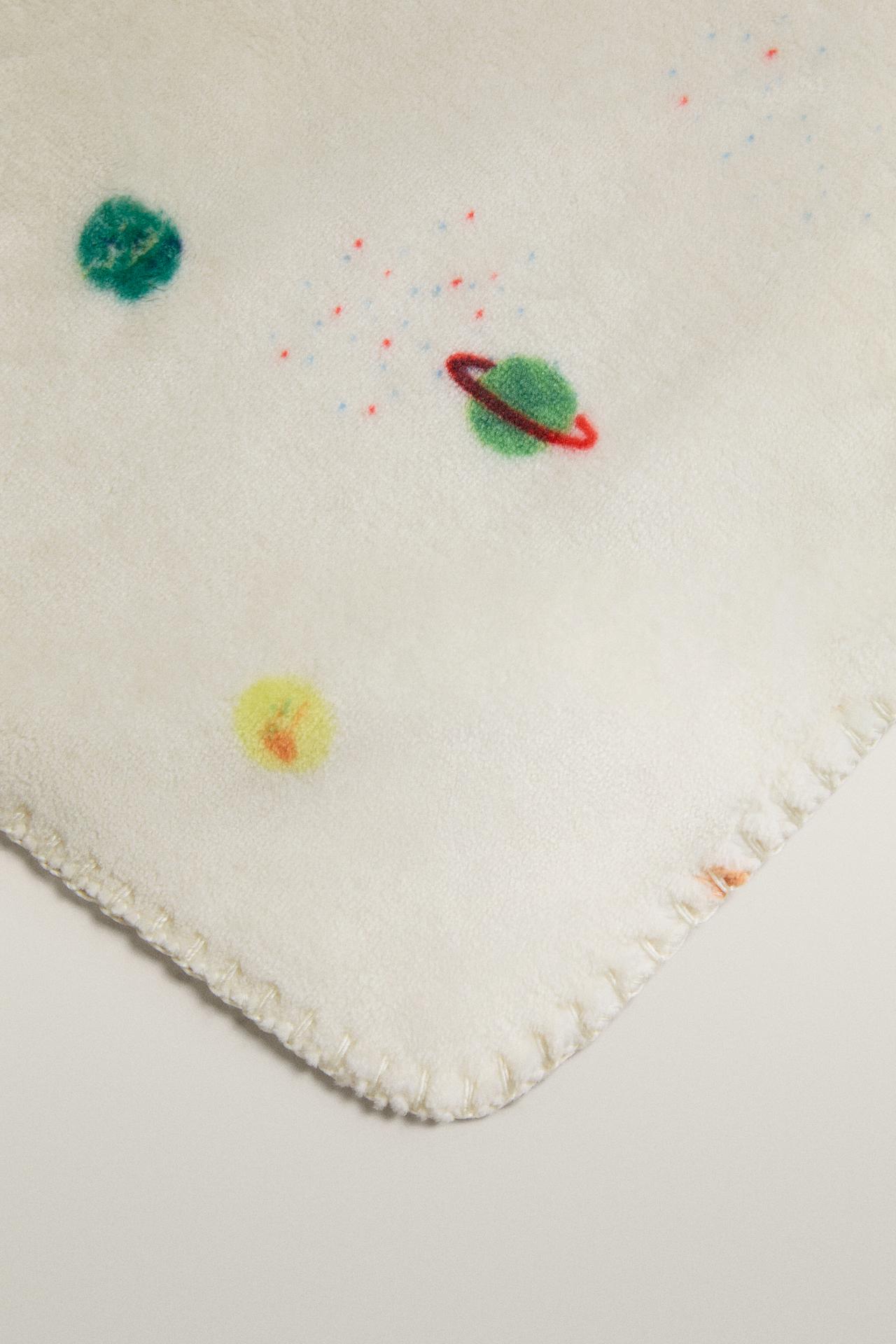 BABY PLANET BLANKET — Ecru