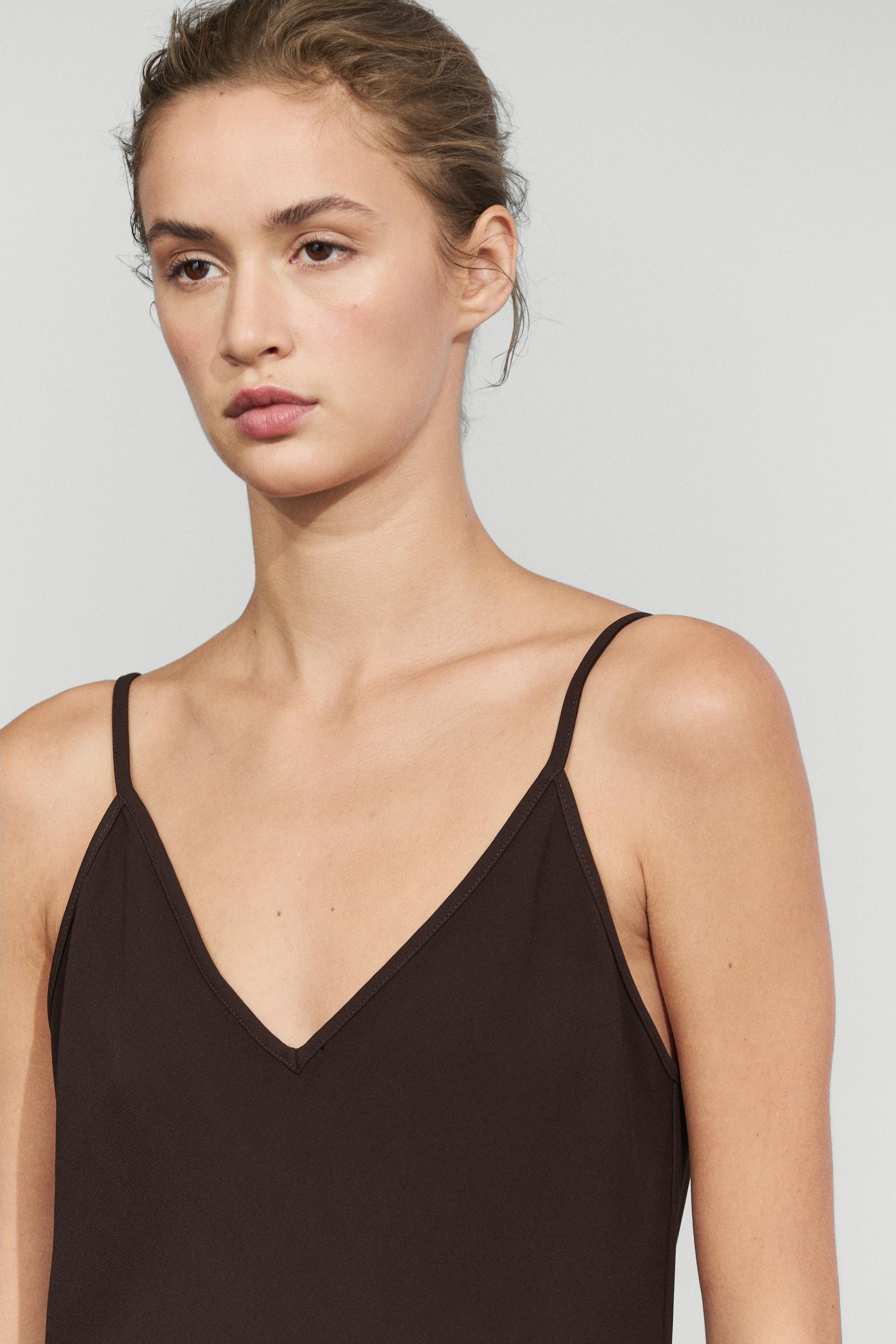 Robe midi fluide à bretelles