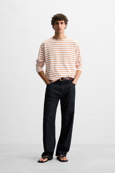 T-SHIRT JACQUARD ÀS RISCAS - listrado da Zara