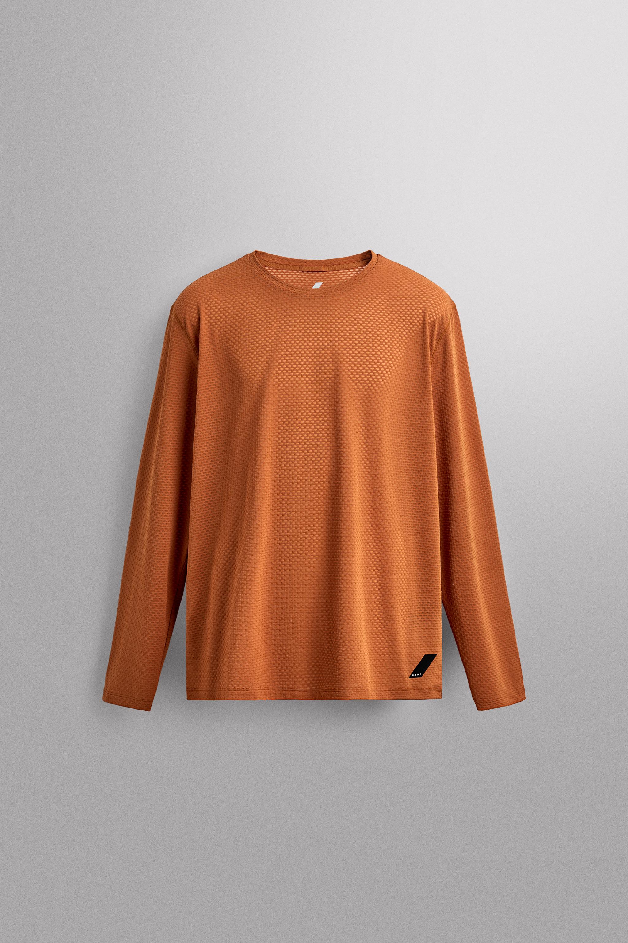 LONG SLEEVE GRAVEL TECHNICAL TEXTURED WEAVE T-SHIRT - Ocher | ZARA