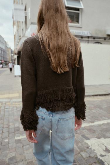 GILET EN MAILLE À FRANGES ET BOUTON - Marron de Zara - Image 2