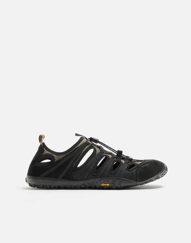 SANDALIA TÉCNICA X VIBRAM® - Negro de Zara