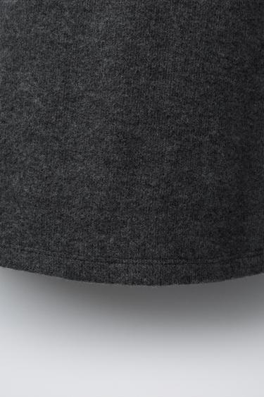 ROBE DOUCE AU TOUCHER AVEC INSCRIPTION BRODÉE - Gris anthracite de Zara - Image 3