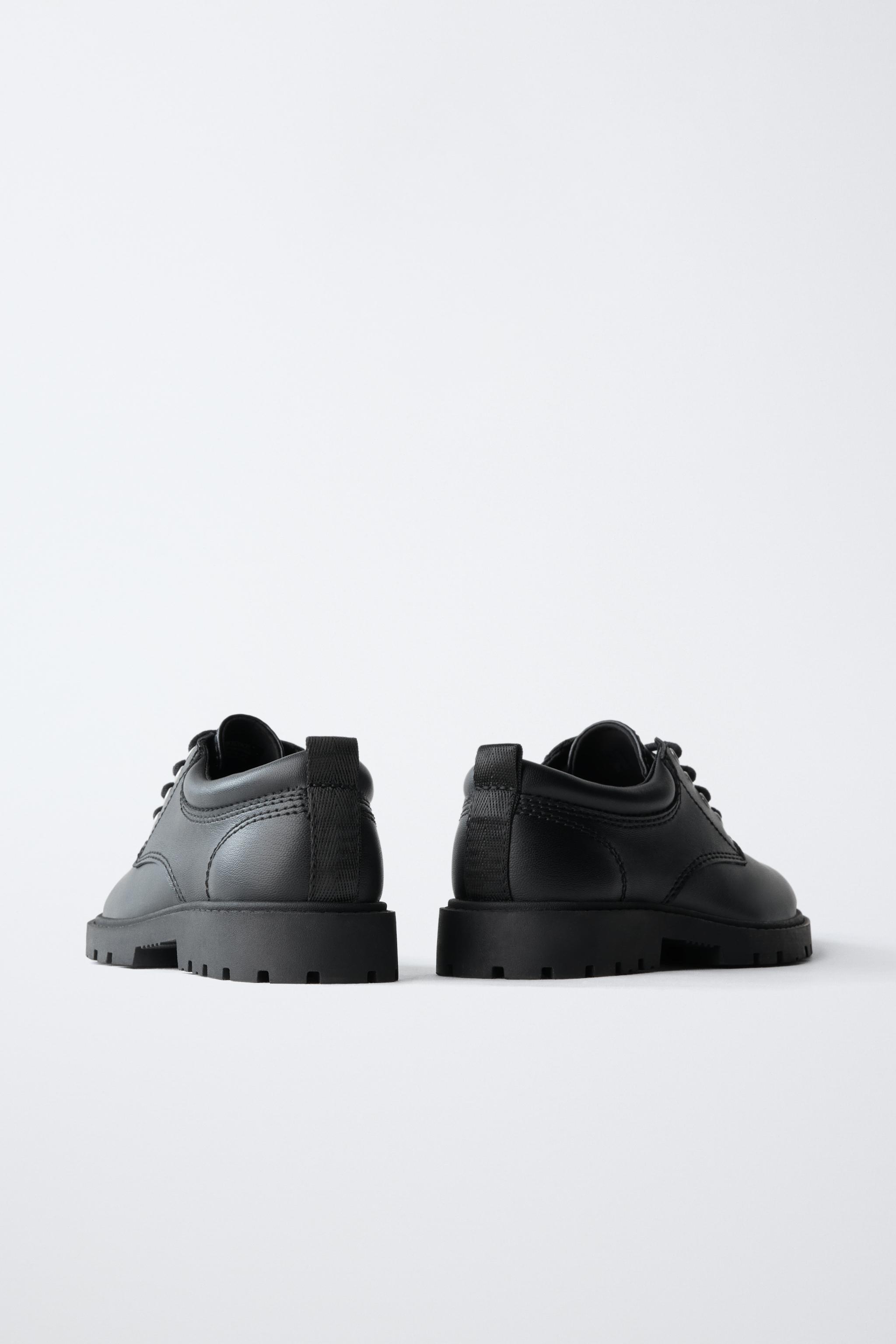 DERBYS À LACETS