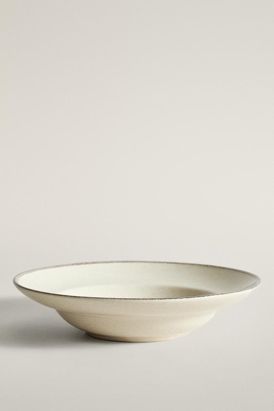 ASSIETTE À PÂTES GRÈS - Écru clair de Zara - Image 0