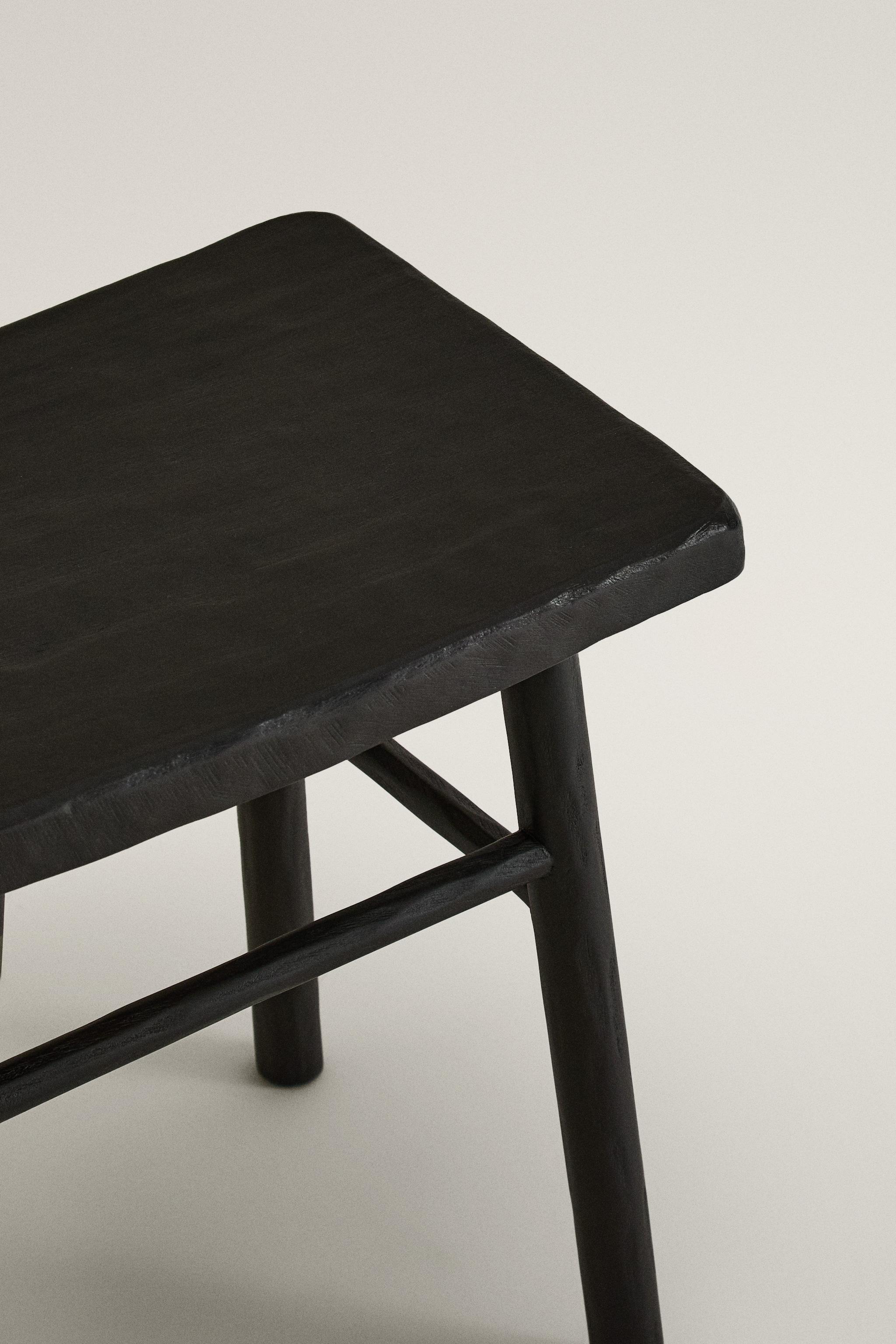 TABOURET MARTELÉ BOIS
